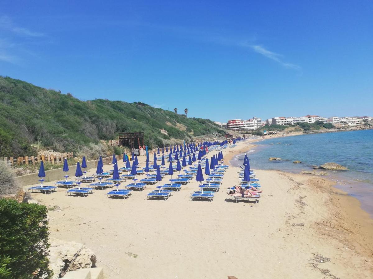 iGV Club Vacanze Le Castella Esterno foto