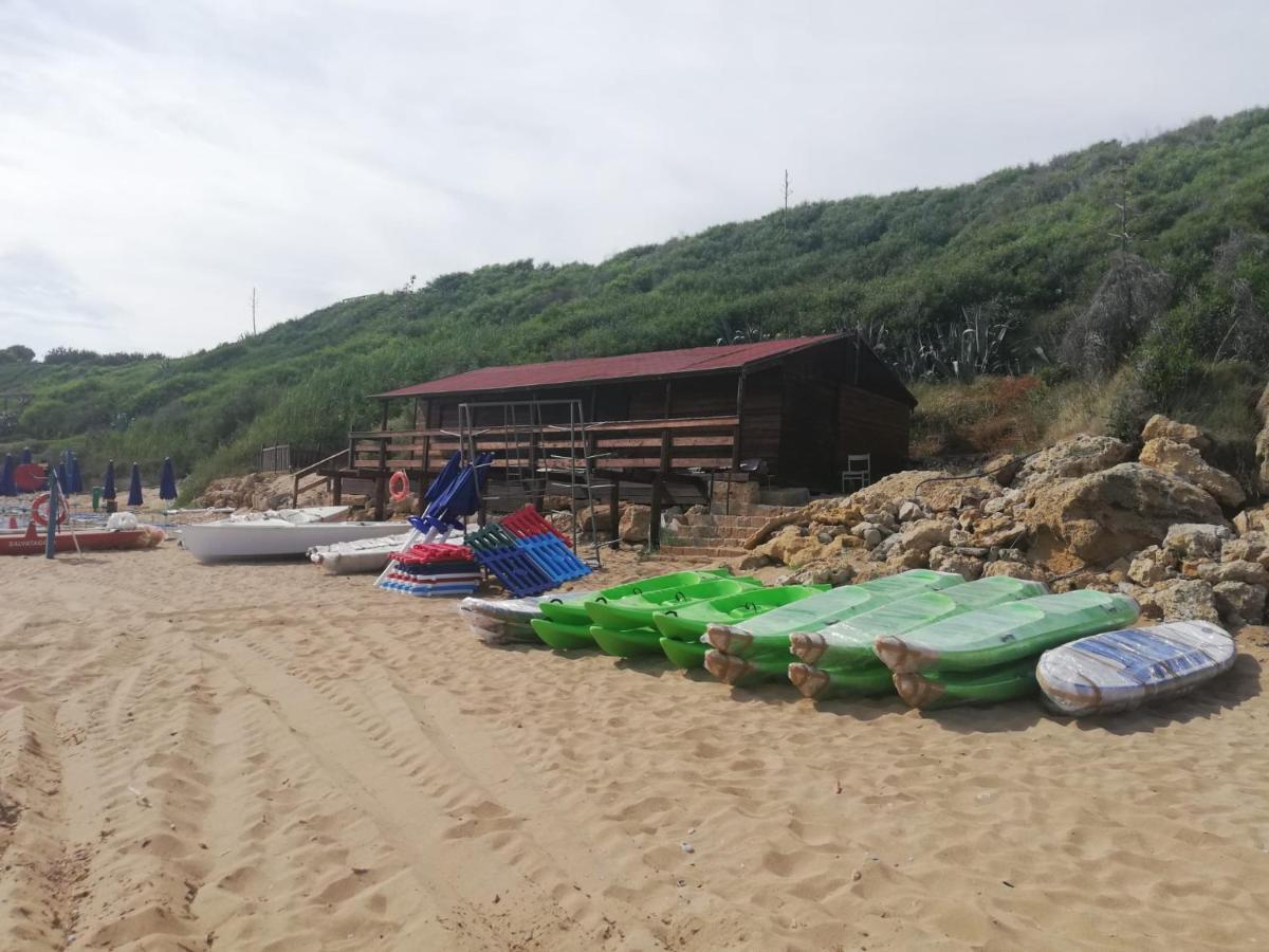 iGV Club Vacanze Le Castella Esterno foto